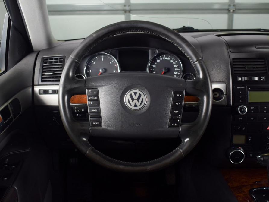 Volkswagen Touareg I Рестайлинг Кемерово  - изображение 9