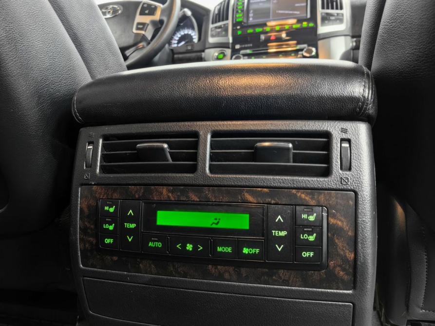 Toyota Land Cruiser 200 Series Рестайлинг 1 Новосибирск  - изображение 17