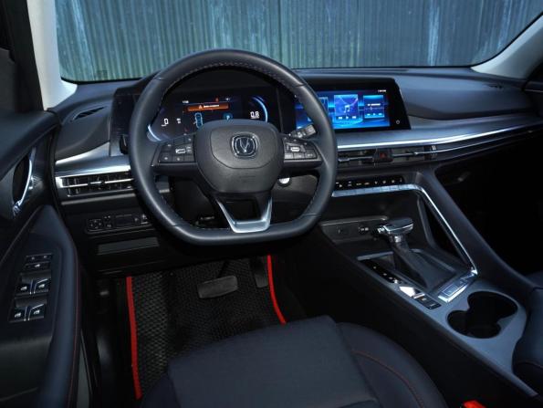 Changan CS35 Plus I Рестайлинг с пробегом 2023 года, цена 1 898 000 рублей, 36528 км, внедорожник, Автокод Объявления