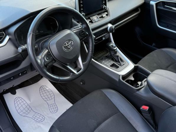 Toyota RAV4 V (XA50) с пробегом 2022 года, цена 3 400 000 рублей, 73646 км, внедорожник, Автокод Объявления