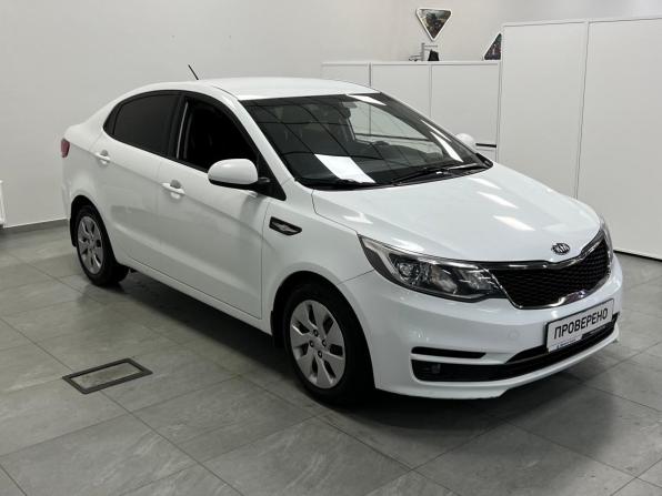 Kia Rio III Рестайлинг с пробегом 2015 года, цена 999 000 рублей, 190000 км, седан, Автокод Объявления