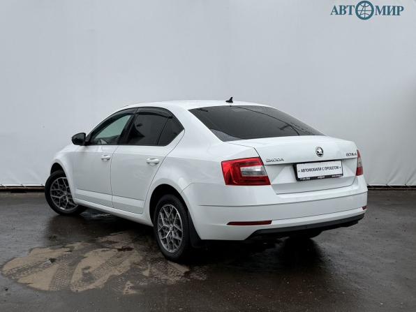 Skoda Octavia III (A7) Рестайлинг с пробегом 2017 года, цена 1 596 000 рублей, 157441 км, лифтбек, Автокод Объявления