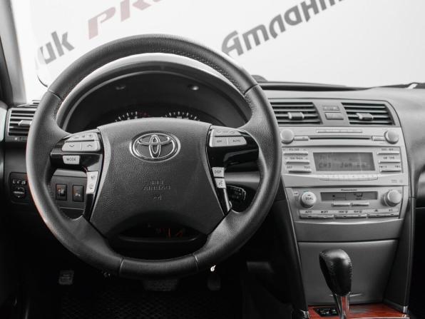 Toyota Camry VI (XV40) Рестайлинг с пробегом 2011 года, цена 1 300 000 рублей, 257939 км, седан, Автокод Объявления