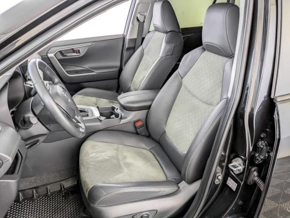 Toyota RAV4 V (XA50) с пробегом 2025 года, цена 4 100 000 рублей, 29896 км, внедорожник, Автокод Объявления