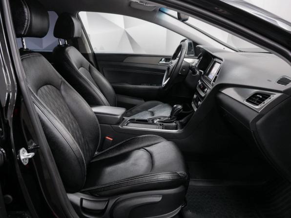 Hyundai Sonata VII (LF) Рестайлинг с пробегом 2018 года, цена 1 785 000 рублей, 118637 км, седан, Автокод Объявления