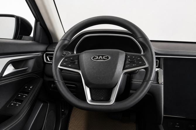 JAC J7 I с пробегом 2023 года, цена 1 649 000 рублей, 14816 км, лифтбек, Автокод Объявления