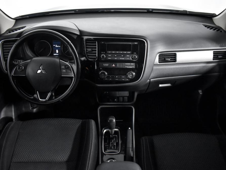 Mitsubishi Outlander III Рестайлинг 2 Санкт-Петербург  - изображение 15