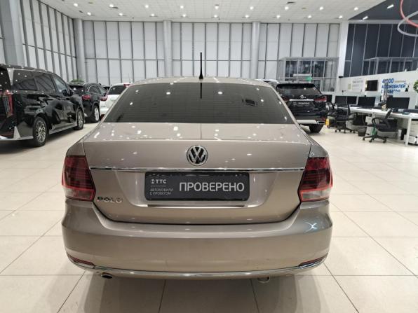 Volkswagen Polo V Рестайлинг с пробегом 2016 года, цена 899 000 рублей, 191000 км, седан, Автокод Объявления