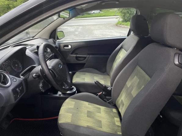 Ford Fiesta Mk5 с пробегом 2007 года, цена 285 000 рублей, 263821 км, хэтчбек, Автокод Объявления