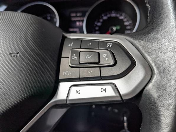 Volkswagen Tiguan II Рестайлинг с пробегом 2021 года, цена 2 545 000 рублей, 79435 км, внедорожник, Автокод Объявления