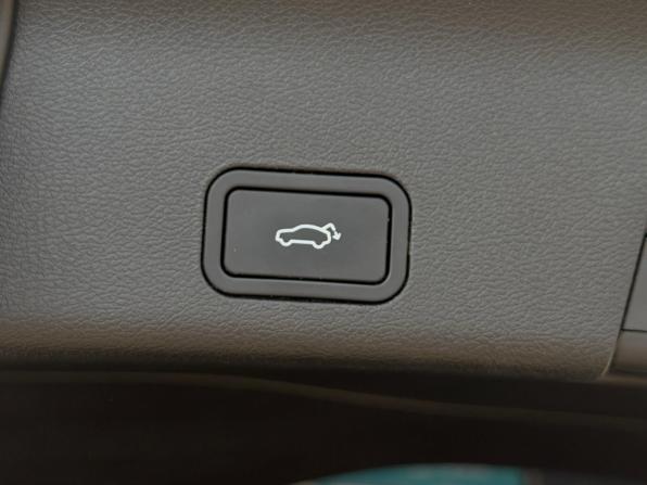 Geely Atlas Pro с пробегом 2024 года, цена 2 200 000 рублей, 66346 км, внедорожник, Автокод Объявления