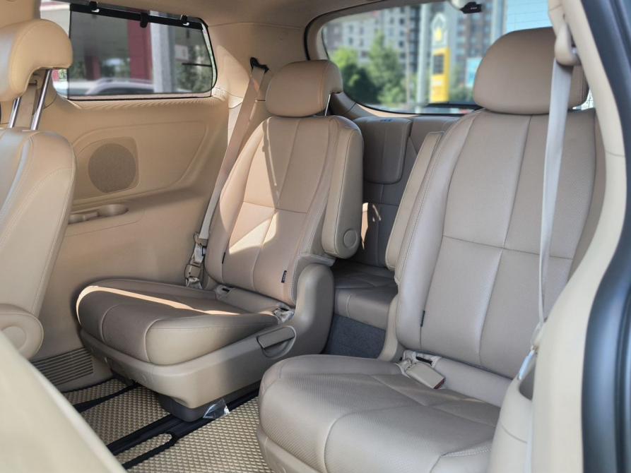 Kia Carnival III Санкт-Петербург  - изображение 16