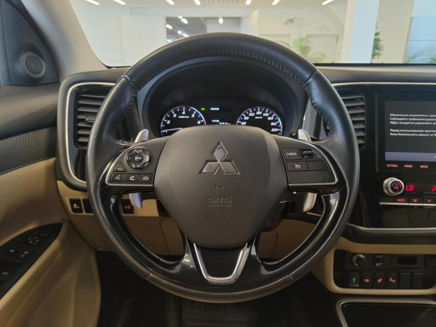 Mitsubishi Outlander III Рестайлинг 3 Санкт-Петербург  - изображение 16