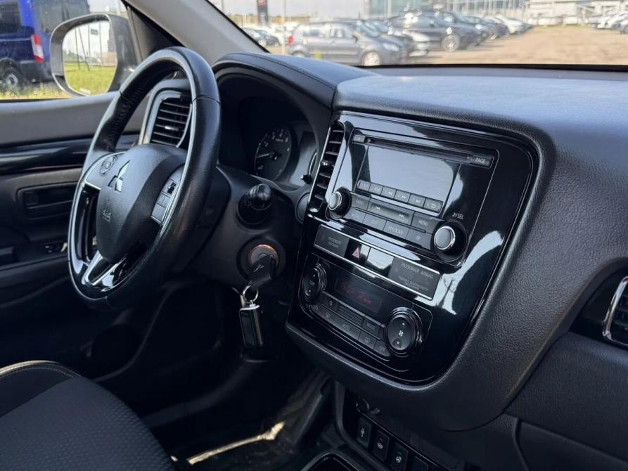 Mitsubishi Outlander III Рестайлинг 3 Санкт-Петербург  - изображение 3