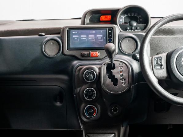 Toyota Spade с пробегом 2013 года, цена 875 000 рублей, 170450 км, компактвэн, Автокод Объявления