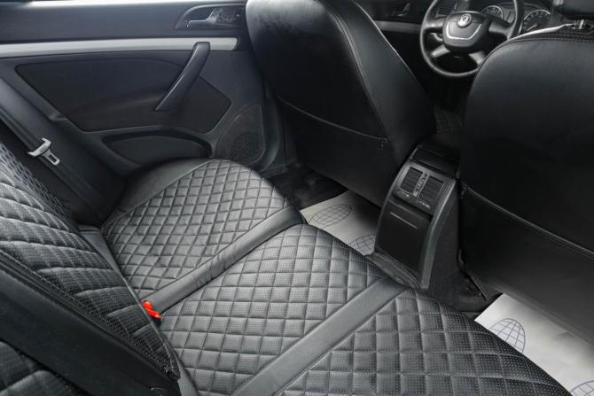 Skoda Octavia II (A5) Рестайлинг с пробегом 2011 года, цена 699 000 рублей, 286000 км, лифтбек, Автокод Объявления