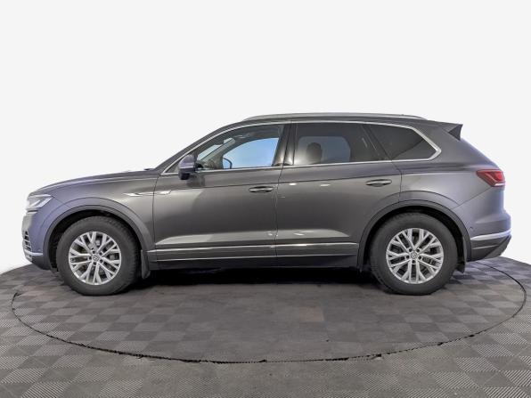 Volkswagen Touareg III с пробегом 2019 года, цена 3 900 000 рублей, 234306 км, внедорожник, Автокод Объявления