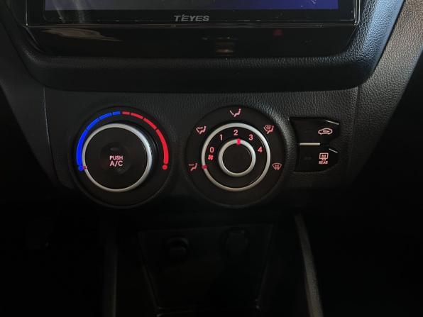 Kia Rio III с пробегом 2013 года, цена 618 000 рублей, 236753 км, седан, Автокод Объявления