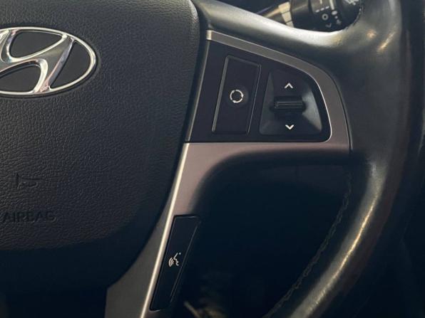 Hyundai Solaris I Рестайлинг с пробегом 2015 года, цена 867 000 рублей, 159088 км, седан, Автокод Объявления