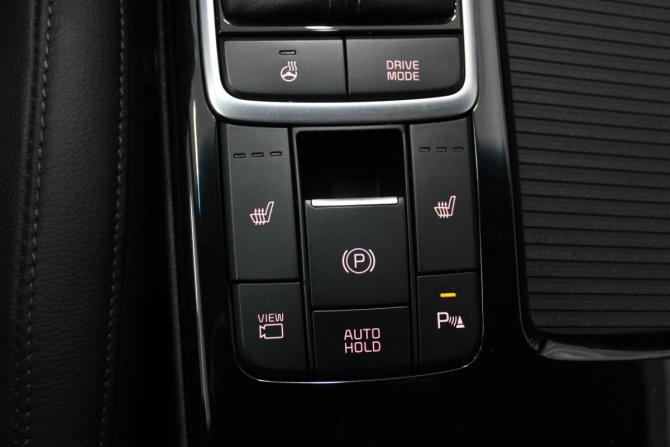 Kia Optima IV Рестайлинг с пробегом 2018 года, цена 2 049 000 рублей, 85000 км, седан, Автокод Объявления