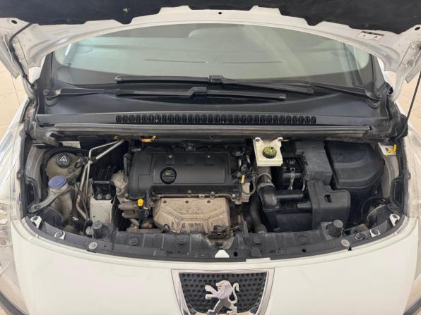 Peugeot 3008 I с пробегом 2012 года, цена 599 000 рублей, 250000 км, внедорожник, Автокод Объявления