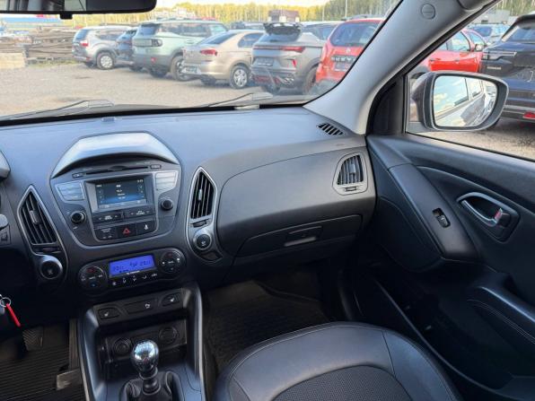 Hyundai ix35 I Рестайлинг с пробегом 2013 года, цена 1 095 000 рублей, 226000 км, внедорожник, Автокод Объявления