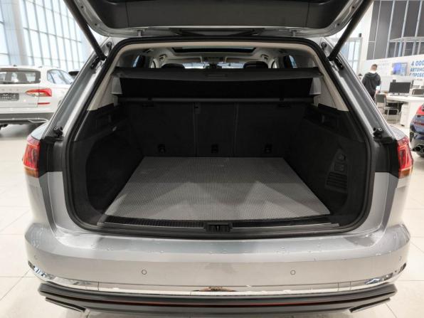 Volkswagen Touareg III с пробегом 2023 года, цена 8 630 000 рублей, 42632 км, внедорожник, Автокод Объявления