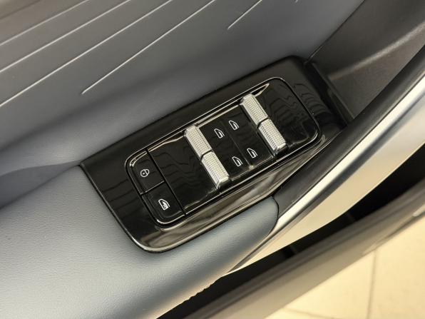 Geely Atlas II с пробегом 2024 года, цена 3 120 000 рублей, 11684 км, внедорожник, Автокод Объявления