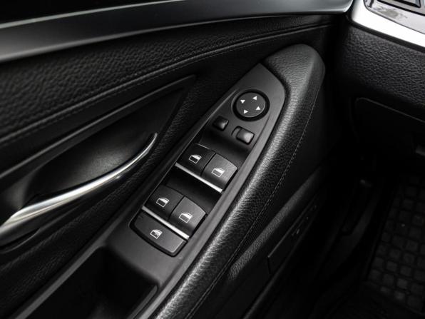 BMW 5 серии VI (F10/F11/F07) Рестайлинг с пробегом 2015 года, цена 2 435 000 рублей, 120181 км, седан, Автокод Объявления