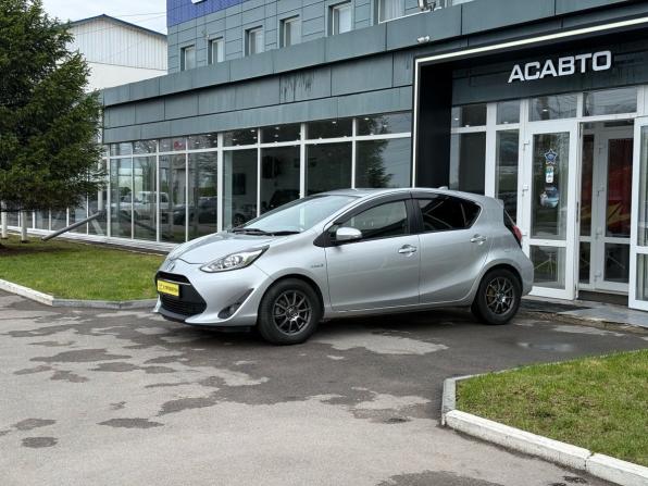Toyota Aqua I Рестайлинг с пробегом 2017 года, цена 850 000 рублей, 190566 км, хэтчбек, Автокод Объявления