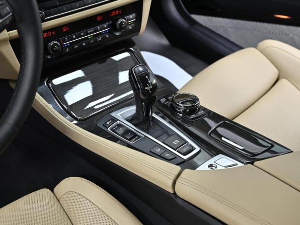 BMW 5 серии VI (F10/F11/F07) Рестайлинг с пробегом 2016 года, цена 2 349 000 рублей, 216000 км, седан, Автокод Объявления