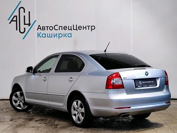 Skoda Octavia II (A5) Рестайлинг с пробегом 2013 года, цена 1 029 000 рублей, 221696 км, лифтбек, Автокод Объявления