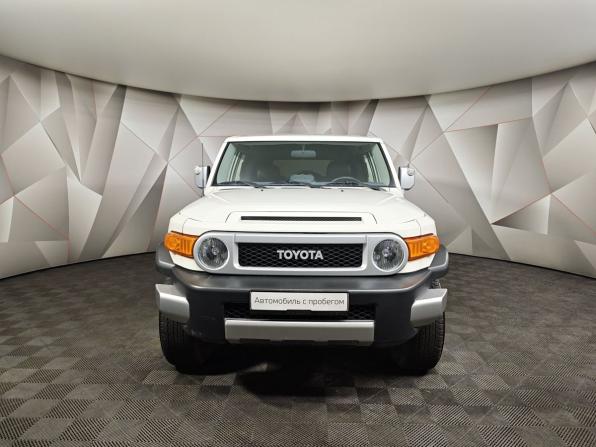 Toyota FJ Cruiser с пробегом 2022 года, цена 5 440 000 рублей, 69204 км, внедорожник, Автокод Объявления