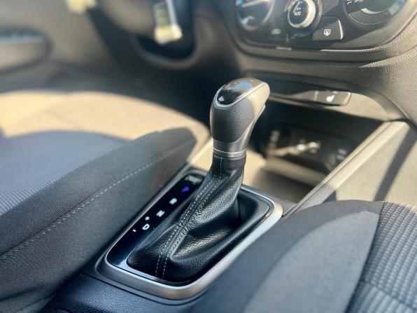 Hyundai Solaris II с пробегом 2017 года, цена 1 199 000 рублей, 96000 км, седан, Автокод Объявления