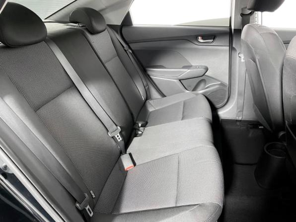 Hyundai Solaris II с пробегом 2017 года, цена 1 419 000 рублей, 120504 км, седан, Автокод Объявления