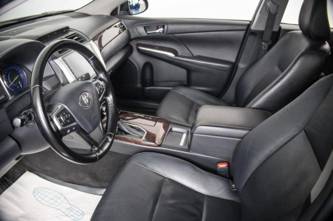 Toyota Camry VII (XV50) Рестайлинг с пробегом 2015 года, цена 2 049 000 рублей, 185000 км, седан, Автокод Объявления