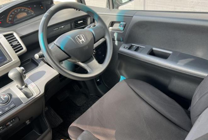 Honda Freed I с пробегом 2010 года, цена 915 000 рублей, 154533 км, компактвэн, Автокод Объявления