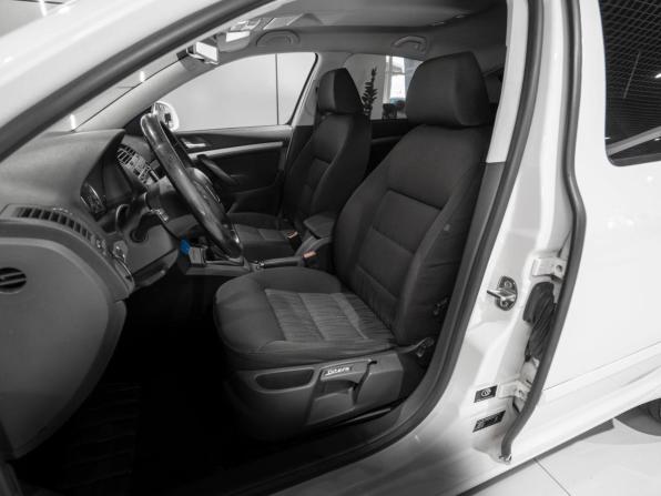 Skoda Octavia II (A5) Рестайлинг с пробегом 2012 года, цена 740 000 рублей, 346629 км, лифтбек, Автокод Объявления