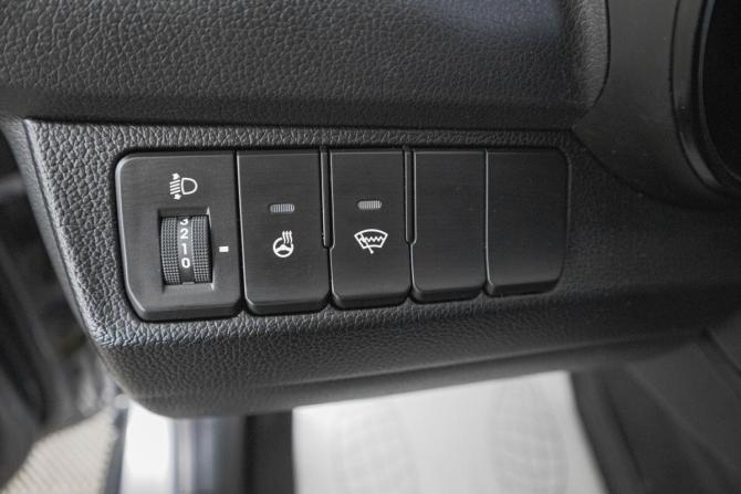 Kia Rio III Рестайлинг с пробегом 2016 года, цена 1 249 000 рублей, 75000 км, седан, Автокод Объявления