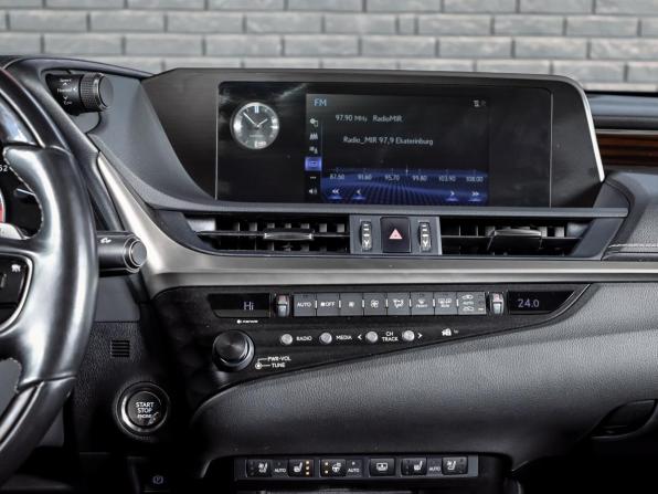 Lexus ES VII с пробегом 2019 года, цена 3 550 000 рублей, 82886 км, седан, Автокод Объявления