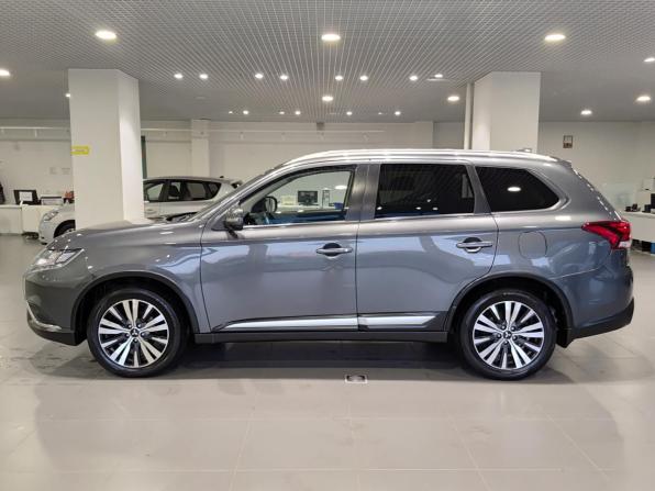 Mitsubishi Outlander III Рестайлинг 3 с пробегом 2020 года, цена 2 376 000 рублей, 121494 км, внедорожник, Автокод Объявления