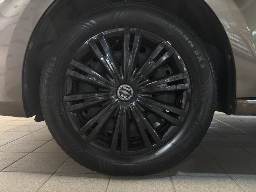 Volkswagen Polo V Рестайлинг Санкт-Петербург  - изображение 9