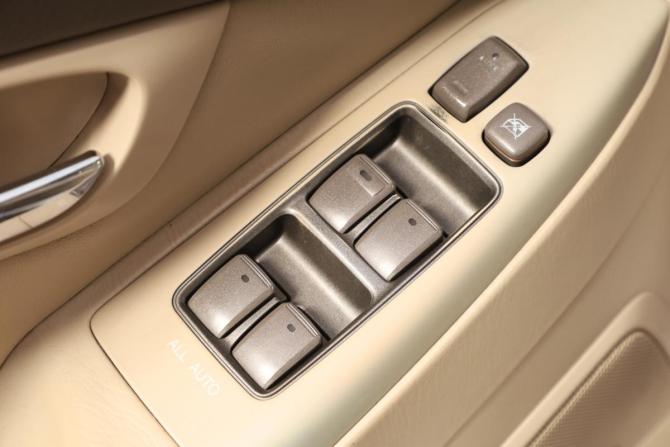 Lexus GX I с пробегом 2004 года, цена 2 299 000 рублей, 297000 км, внедорожник, Автокод Объявления