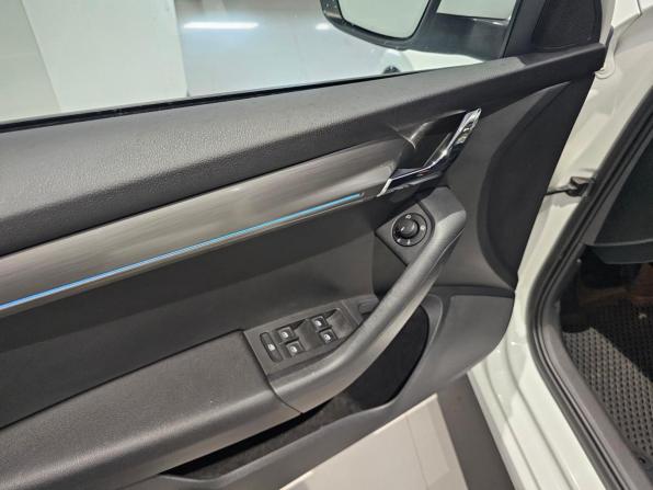 Skoda Octavia III (A7) Рестайлинг с пробегом 2019 года, цена 1 719 000 рублей, 121645 км, лифтбек, Автокод Объявления