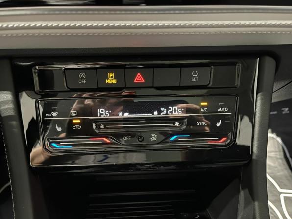 Jetta VS7 I Рестайлинг 1 с пробегом 2023 года, цена 2 690 000 рублей, 5 км, внедорожник, Автокод Объявления