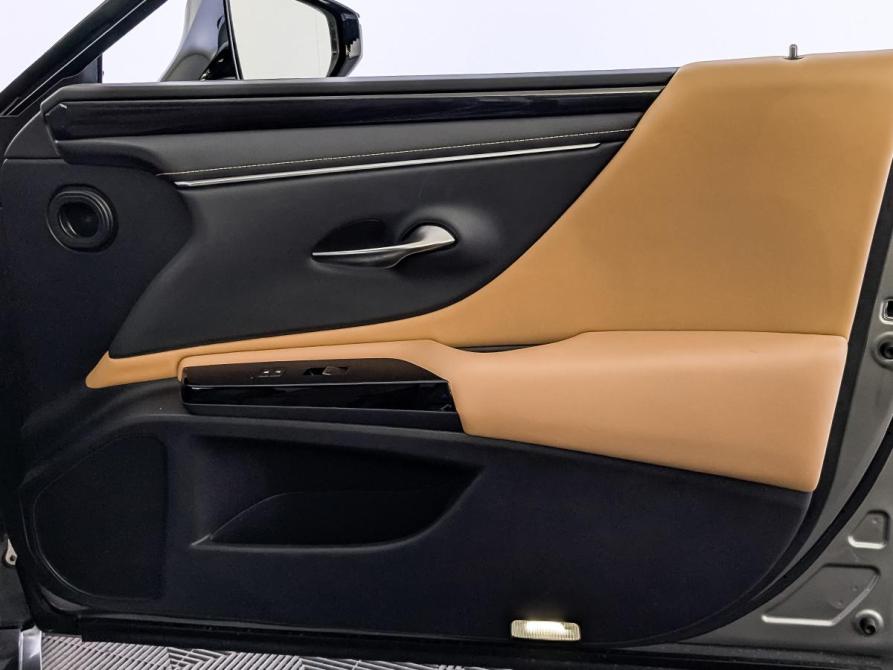 Lexus ES VII Рестайлинг Москва  - изображение 25