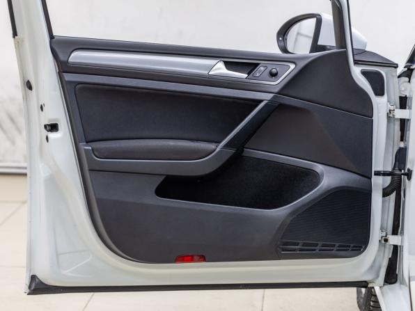 Volkswagen Golf VII с пробегом 2013 года, цена 1 088 000 рублей, 115621 км, хэтчбек, Автокод Объявления
