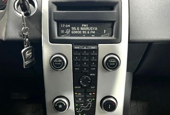 Volvo V50 I Рестайлинг с пробегом 2010 года, цена 820 000 рублей, 265060 км, универсал, Автокод Объявления