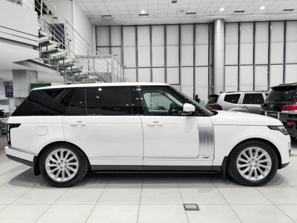 Land Rover Range Rover IV Рестайлинг с пробегом 2019 года, цена 6 350 000 рублей, 121700 км, внедорожник, Автокод Объявления
