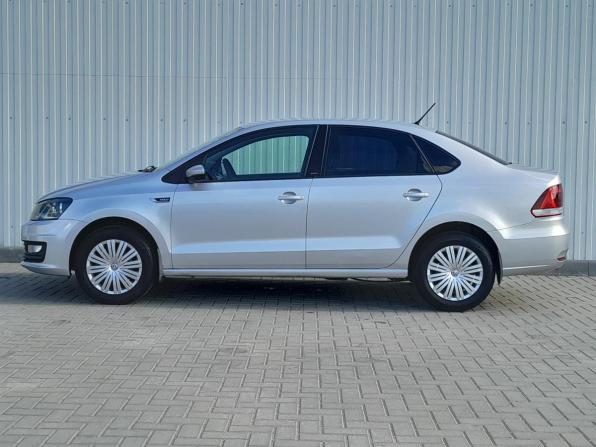 Volkswagen Polo V Рестайлинг с пробегом 2016 года, цена 949 000 рублей, 253486 км, седан, Автокод Объявления